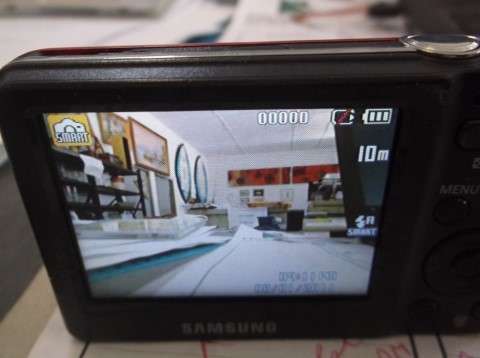 SAMSUNG ST30 DIGITAL CAMERA ( INSURANCE SALVAGE / WORKING / NO CHARGER )